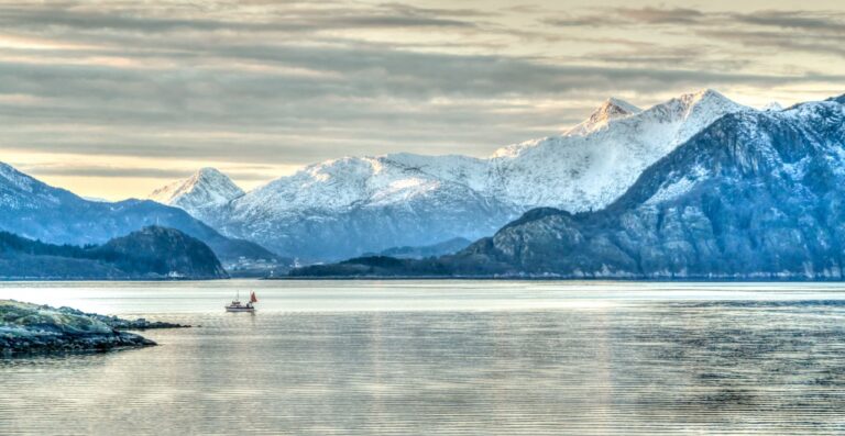 norway, coastline, mountains-2068846.jpg